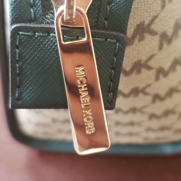 Michael Kors Limited Edition Green Satchel NWT - Picture 15 of 16